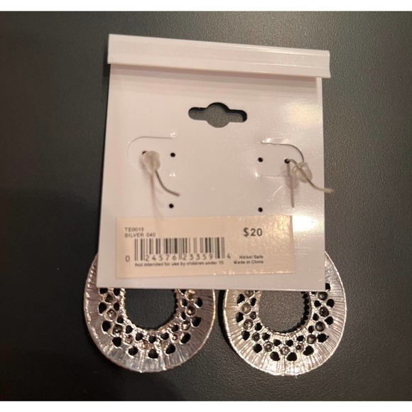 Women's Silver Tear Drop Dangle Earrings - Picture 2 of 2